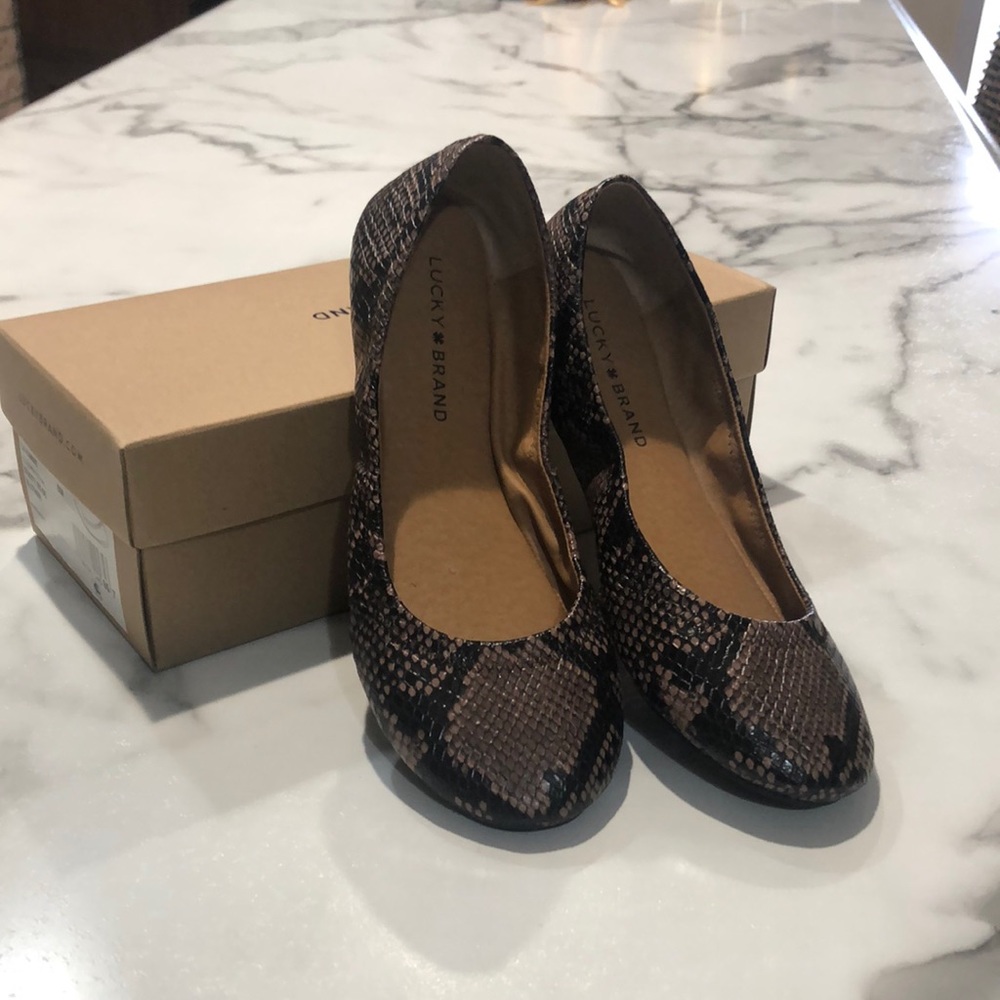 Lucky Brand Ballet Flat Size 8